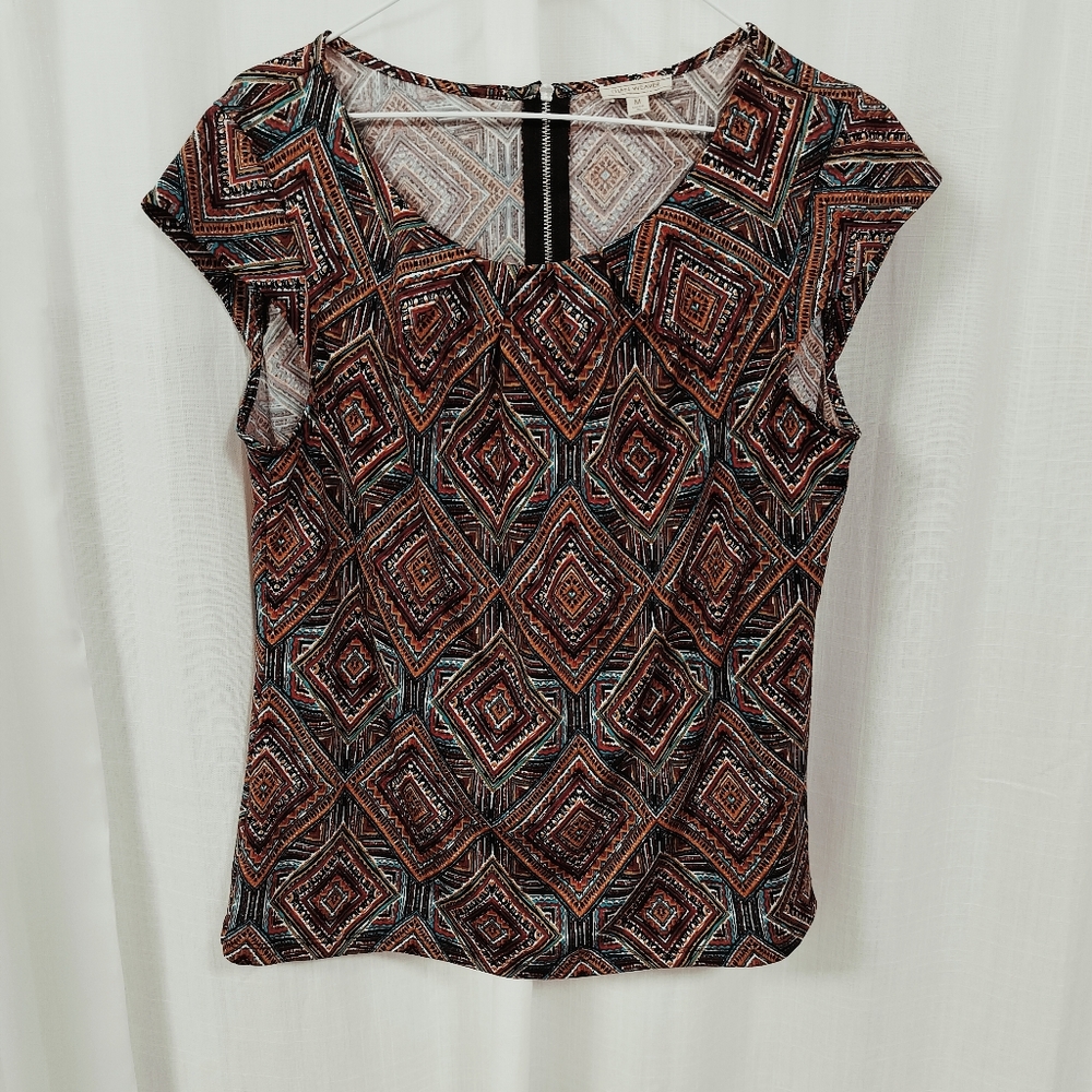 2/$30 Ellen Weaver Geometric Multicolor Women's M Cap Sleeve Top Zipper in Back